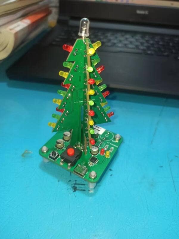 Circuit Electronic Christmas Tree Diy With Led 2